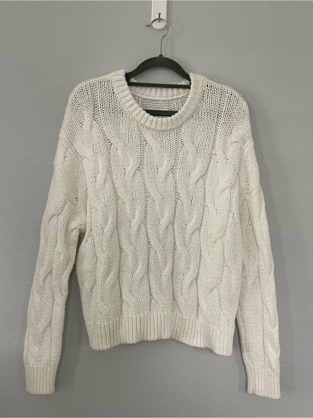 Aerie Ivory Cable Knit Chunky Crewneck Sweater XS Cozy Cottagecore